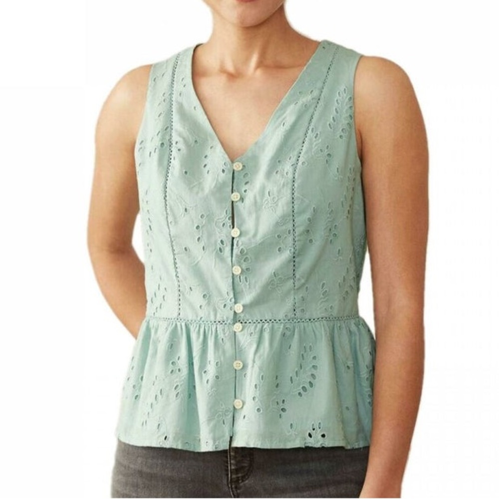 Universal Thread Mint Green Eyelet Blouse